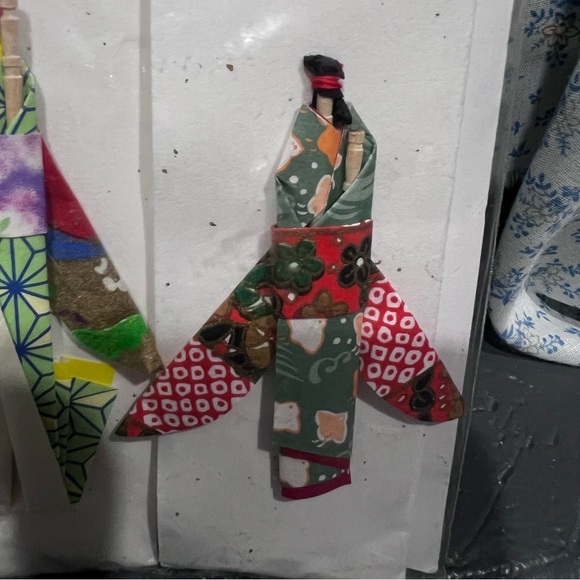 Set of Three Japanese Chopsticks with Origami Kimono Toothpick Art - Picture 4 of 6